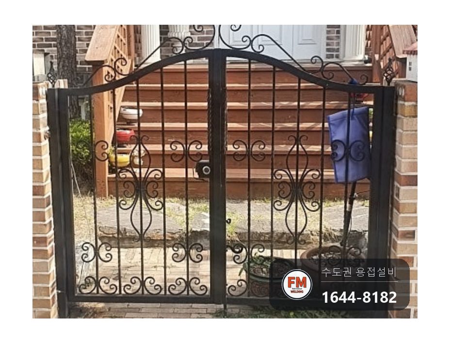 철대문 경첩보수 앞뒤 함께 균형 맞춤 용접 광명단 마감 시공 사진 14